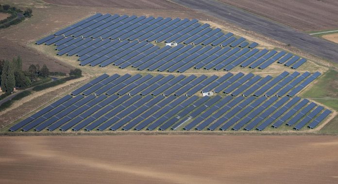 cat costa o baterie pentru panouri fotovoltaice