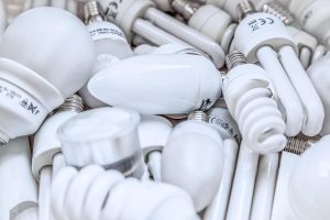 Ce avantaje au compactoarele de deseuri pentru spatii comerciale sau industriale?